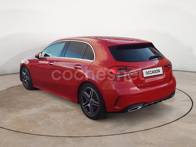 Usado Mercedes A200 150 CV (110 kW) 2019 Rojo Berlina