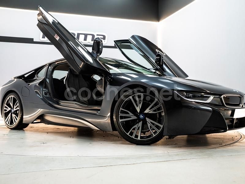 Usado BMW i8 362 CV (266 kW) 2016 Gris / plata Coupe