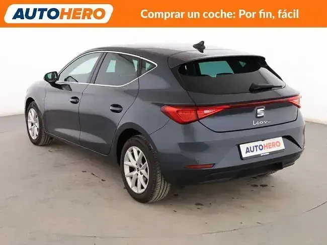Usado Seat Leon Style 116 CV (85 kW) 2025 Gris Utilitario