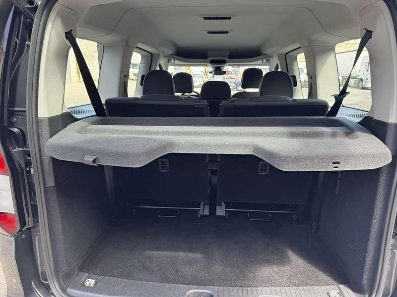Usado VW Caddy Maxi 102 CV (75 kW) 2024 Gris Monovolumen