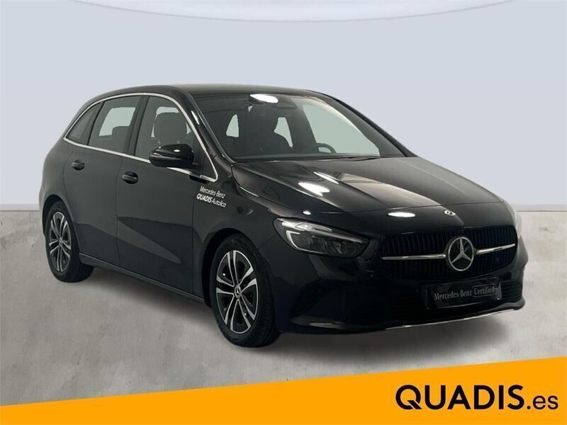 Usado Mercedes B200 163 CV (119 kW) 2024 Negro Monovolumen