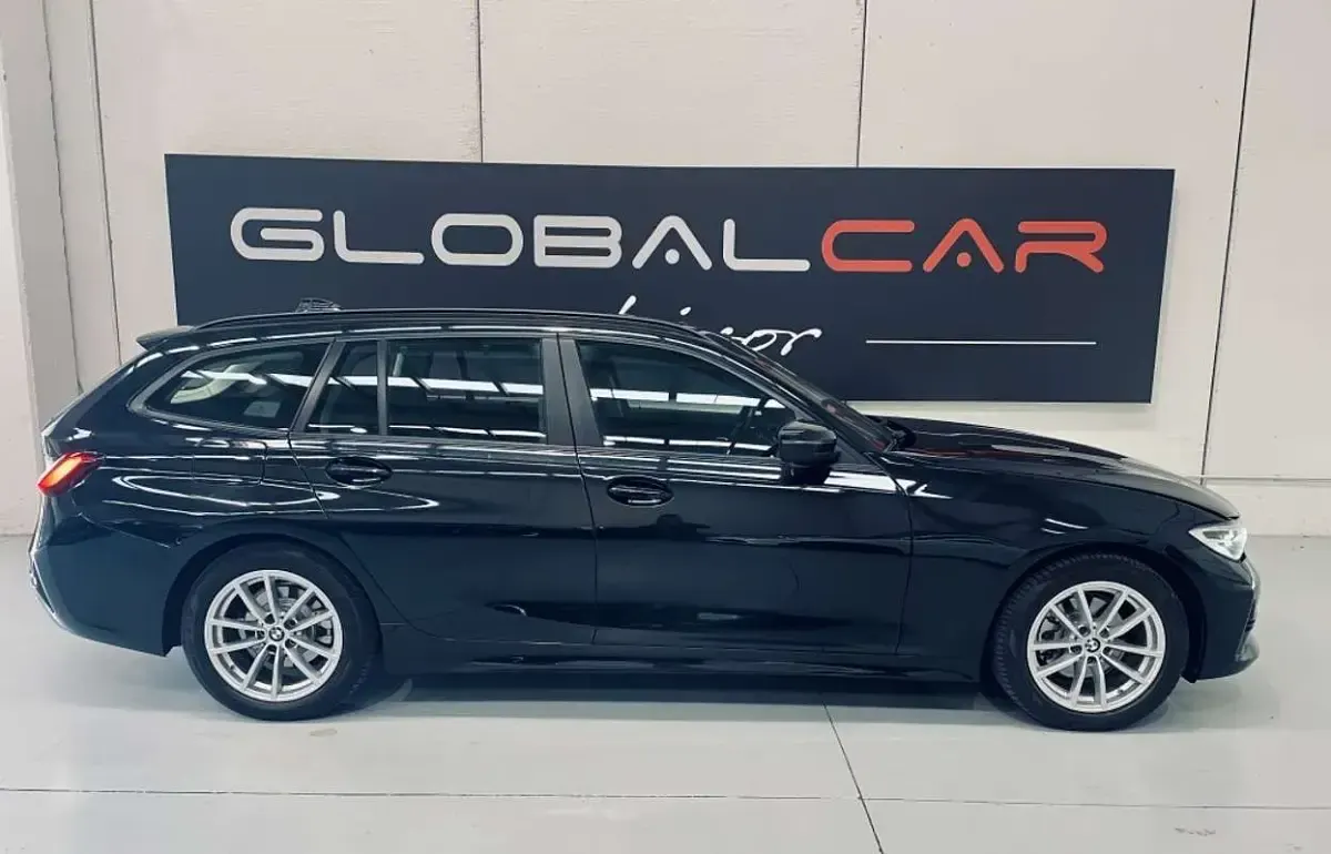 Usado BMW 320 Comfort Edition 190 CV (139 kW) 2020 Negro Familiar