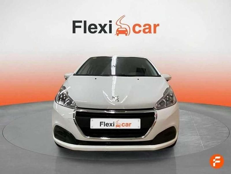 Usado Peugeot 208 Active 82 CV (60 kW) 2018 Blanco Utilitario