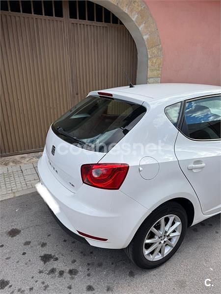 Usado Seat Ibiza SC Crono 90 CV (66 kW) 2016 Blanco Utilitario