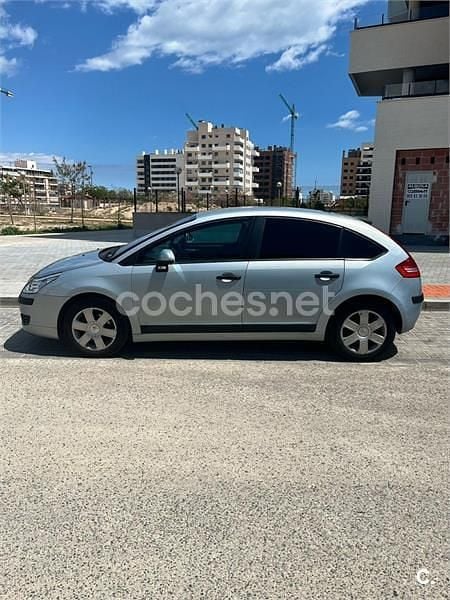 Gris / plata Usado 2007 Citroën C4 Berlina | 3200 € (Buen precio) - Imagen 1/4