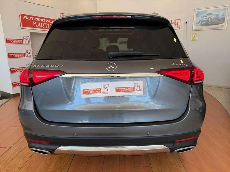Usado Mercedes GLE300 245 CV (180 kW) 2020 Gris SUV