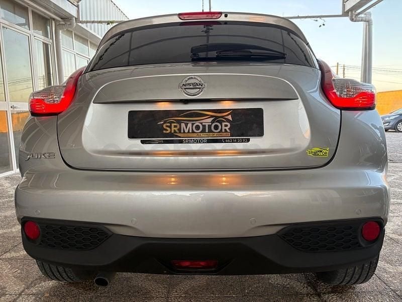 Usado Nissan Juke N-Connecta 115 CV (84 kW) 2018 Gris / plata SUV