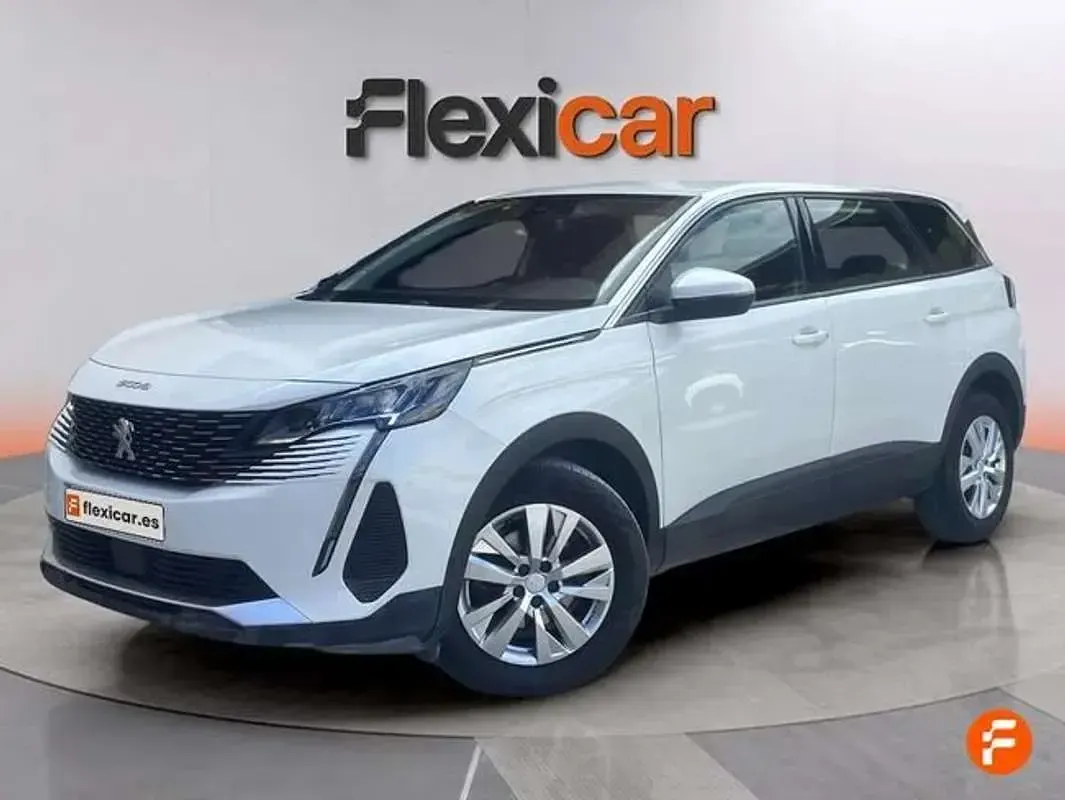 Usado Peugeot 5008 Active 131 CV (96 kW) 2021 Blanco SUV