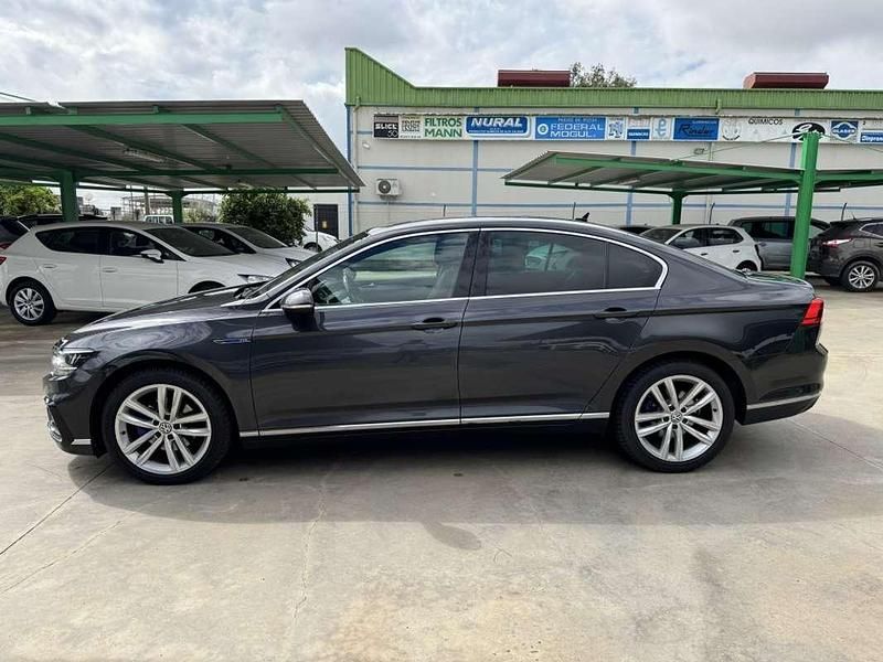 Usado VW Passat GTE 218 CV (160 kW) 2020 Negro Berlina
