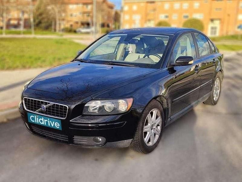 Usado Volvo S40 Summum 136 CV (100 kW) 2005 Negro Berlina