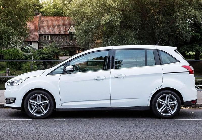 Usado Ford Grand C-Max Trend+ 125 CV (91 kW) 2017 Blanco Monovolumen