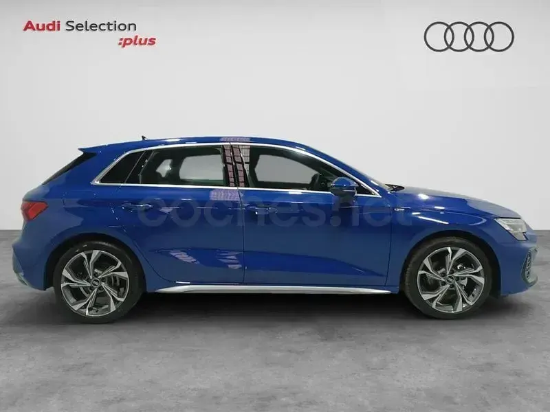 Usado Audi A3 S-Line 150 CV (110 kW) 2026 Azul Berlina