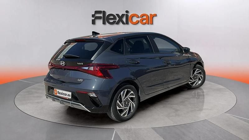 Usado Hyundai i20 101 CV (74 kW) 2025 Gris Utilitario
