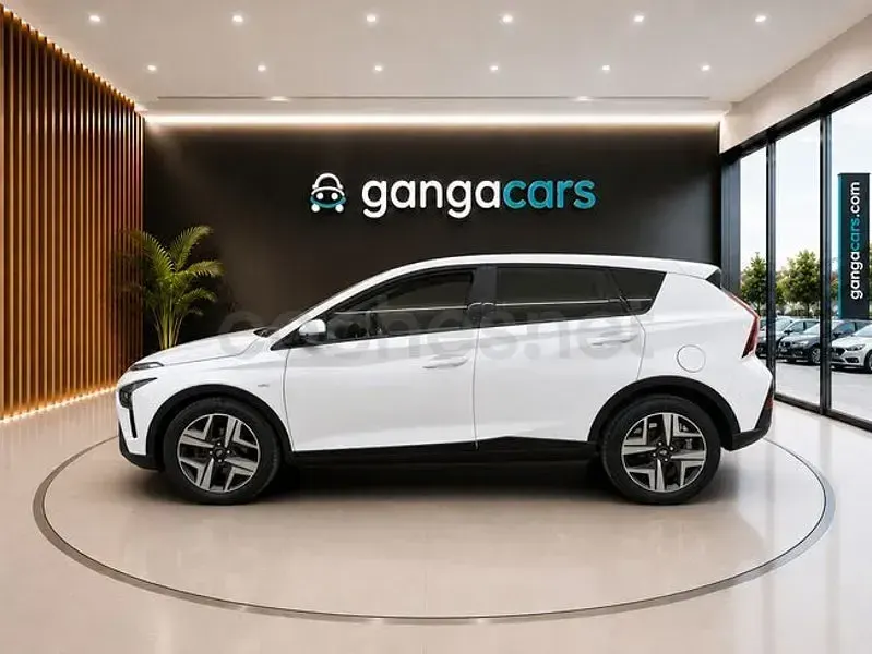 Usado Hyundai Bayon 100 CV (73 kW) 2023 Blanco SUV