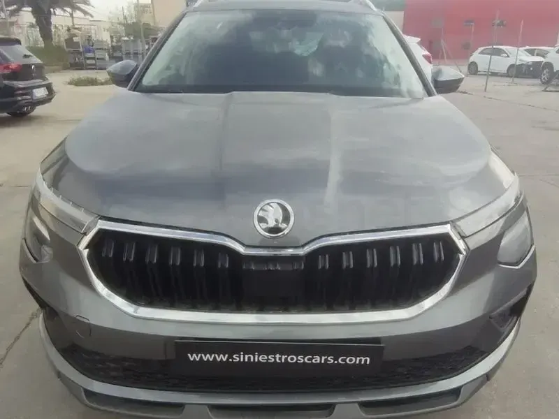 Nuevo Skoda Kamiq 115 CV (84 kW) 2026 Gris / plata SUV