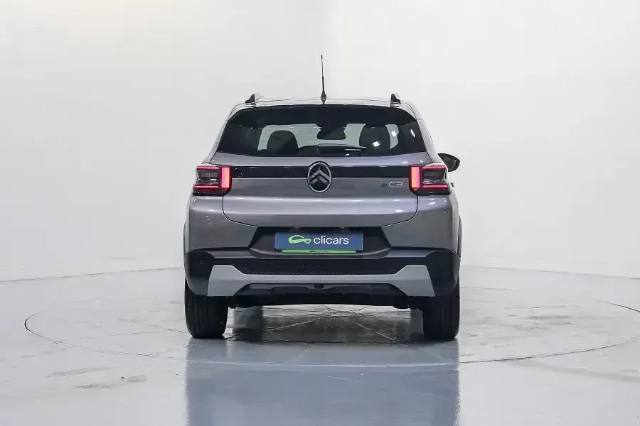 Käytetty Citroën e-C3 83 kW (113 HP) 2025 Harmaa