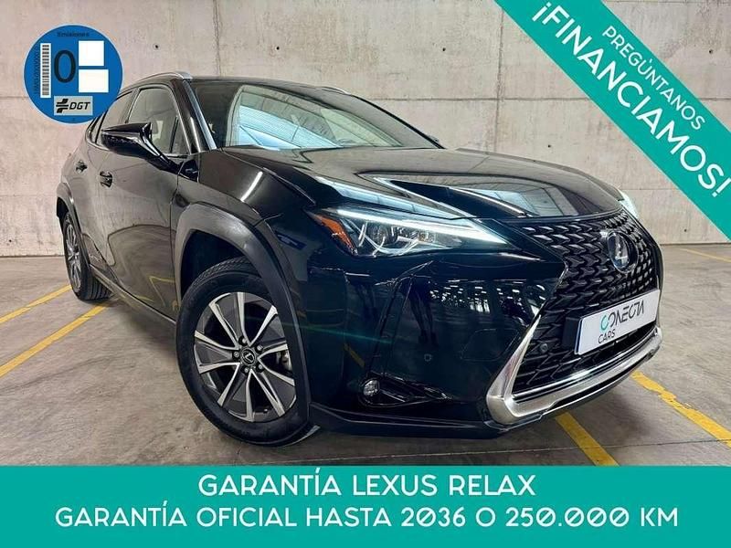 Negro Usado 2021 Lexus UX 300e Business Edition SUV | 23.000 € - Imagen 1/4