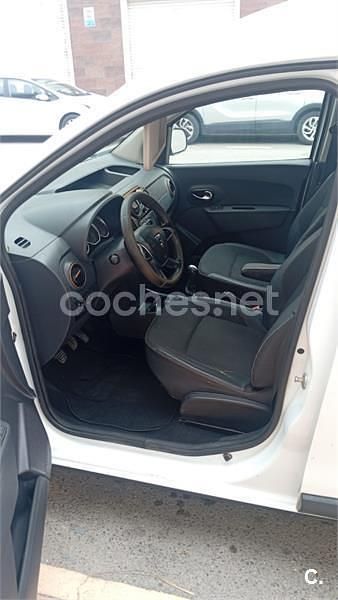 Usado Dacia Dokker Stepway 90 CV (66 kW) 2017 Blanco Monovolumen