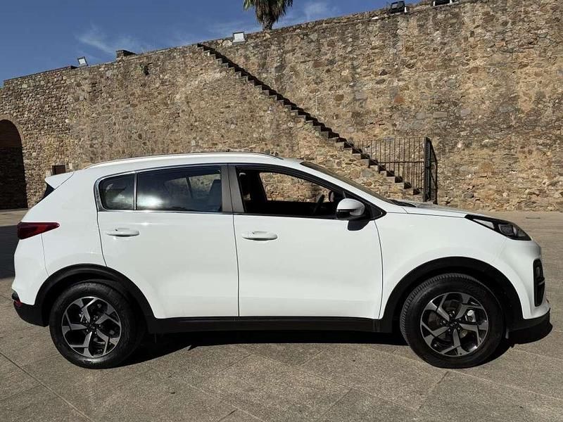 Usado Kia Sportage 136 CV (100 kW) 2022 Blanco SUV