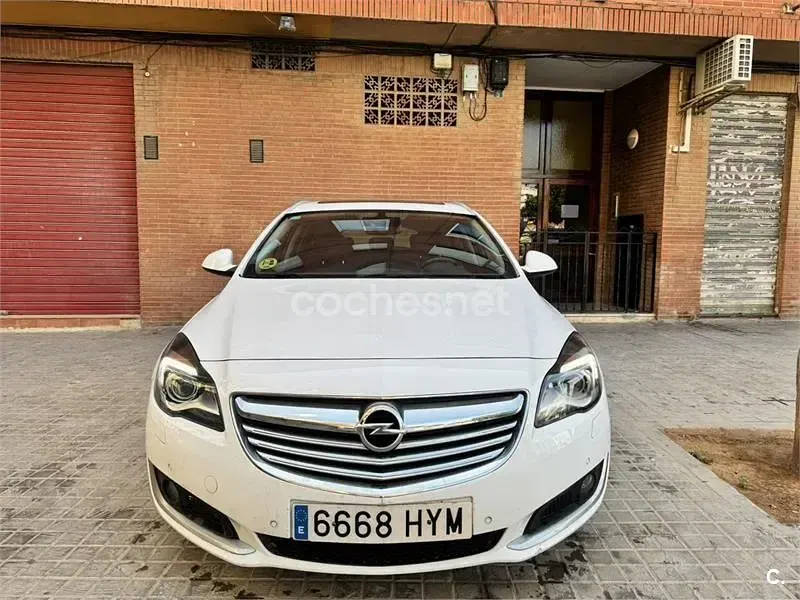 Usado Opel Insignia Excellence 163 CV (119 kW) 2014 Blanco Familiar