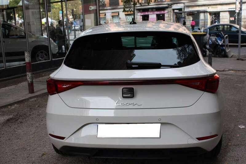 Usado Seat Leon Style 116 CV (85 kW) 2021 Blanco Utilitario