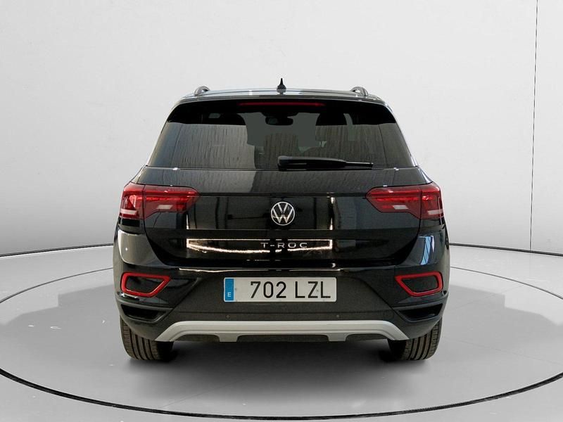 Usado VW T-Roc Life 111 CV (81 kW) 2022 Gris SUV