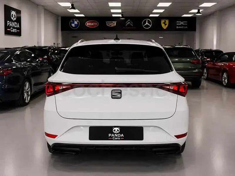 Usado Seat Leon XCELLENCE 204 CV (150 kW) 2021 Blanco Berlina