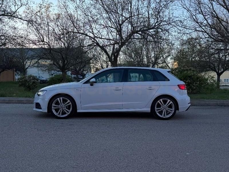 Używany Audi A3 S-Line 150 KM (110 kW) 2019 Biały Sedan/Limuzyna