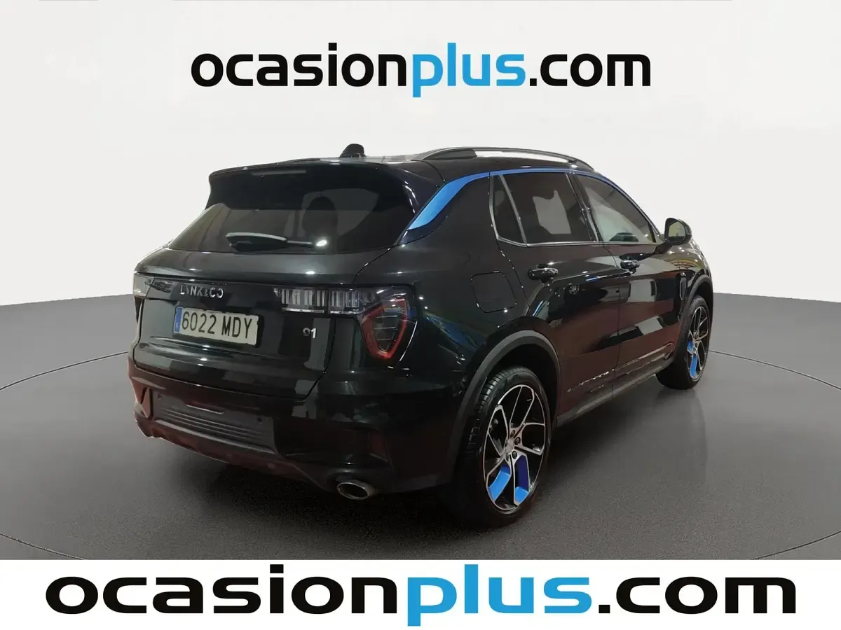 Usado Lynk & Co 01 261 CV (191 kW) 2023 Negro SUV