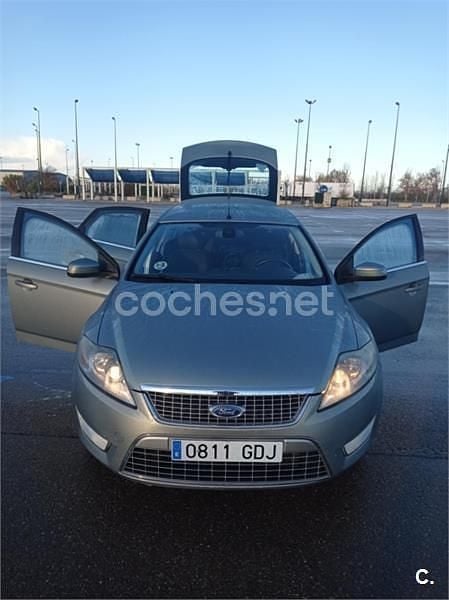 Gris / plata Usado 2008 Ford Mondeo Titanium Berlina | 6000 € (Precio justo) - Imagen 1/4