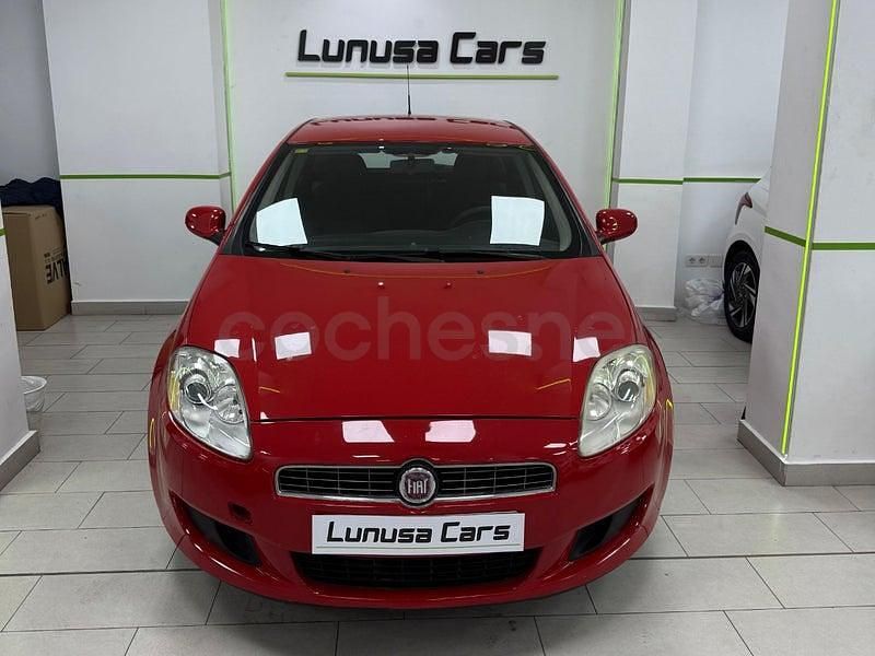 Usado Fiat Bravo Dynamic 90 CV (66 kW) 2010 Rojo Utilitario
