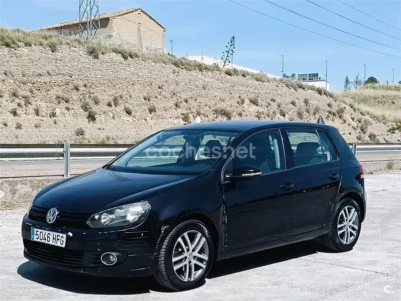 Usado VW Golf VI Advance 105 CV (77 kW) 2011 Negro Utilitario