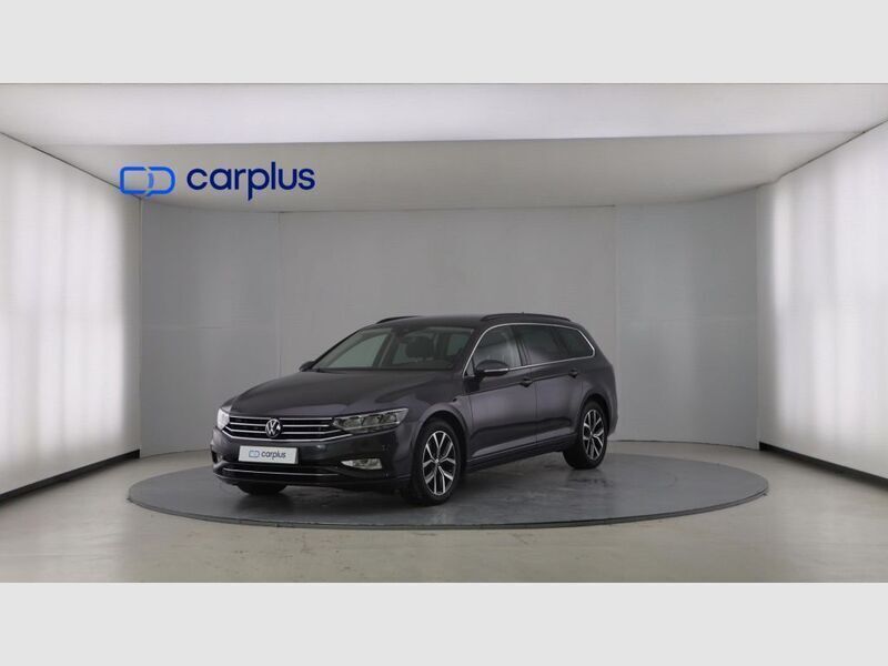 Gris manganeso (metalizado) Usado 2020 VW Passat Executive Familiar | 21.490 € (Un poco caro) - Imagen 1/4