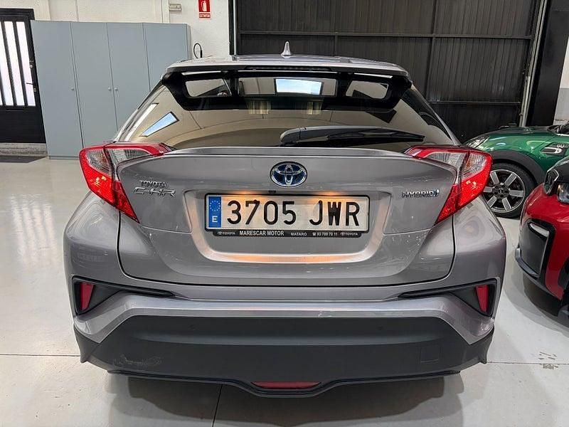 Usado Toyota C-HR Advance 122 CV (89 kW) 2017 Gris / plata SUV