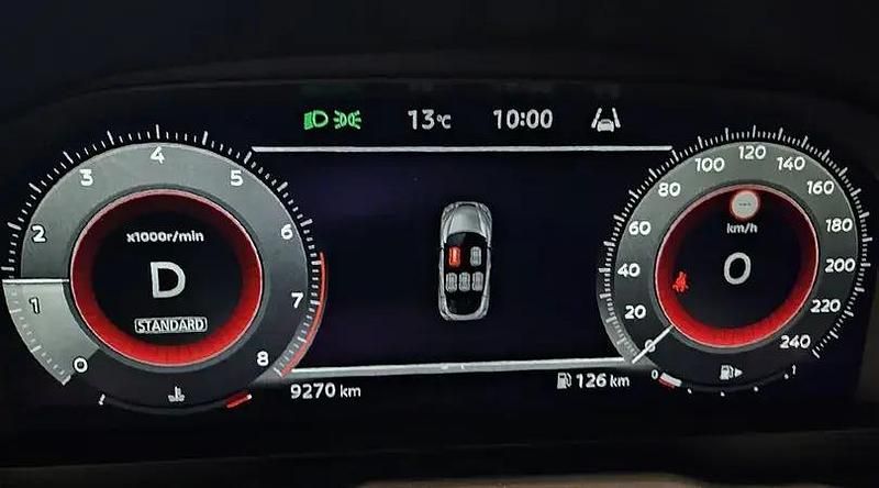 Usado Nissan Juke N-Connecta 155 CV (114 kW) 2025 Diamond silver metalizado SUV