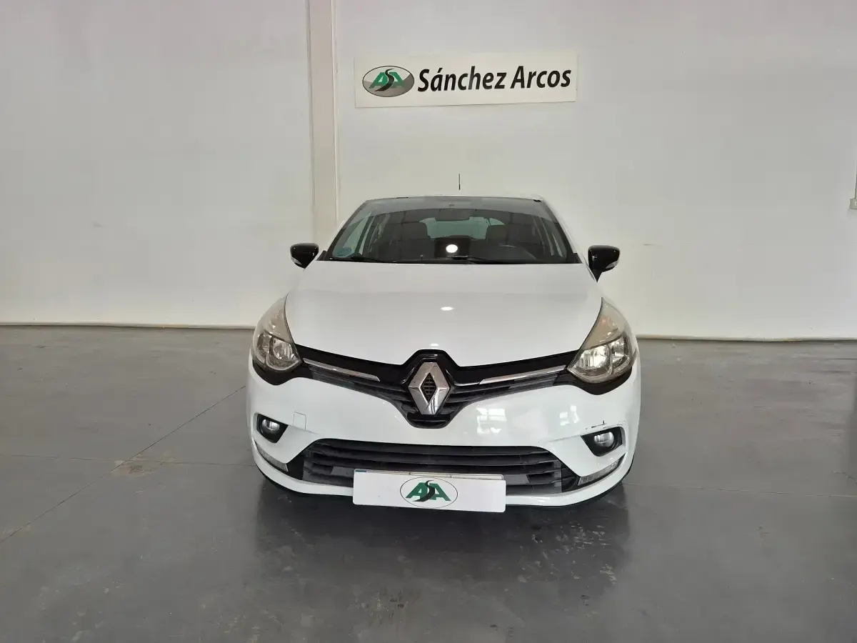 Usado Renault Clio IV LIMITED 75 CV (55 kW) 2017 Blanco