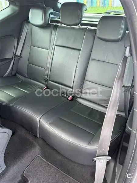 Usado Renault Mégane 250 CV (183 kW) 2012 Gris / plata Berlina