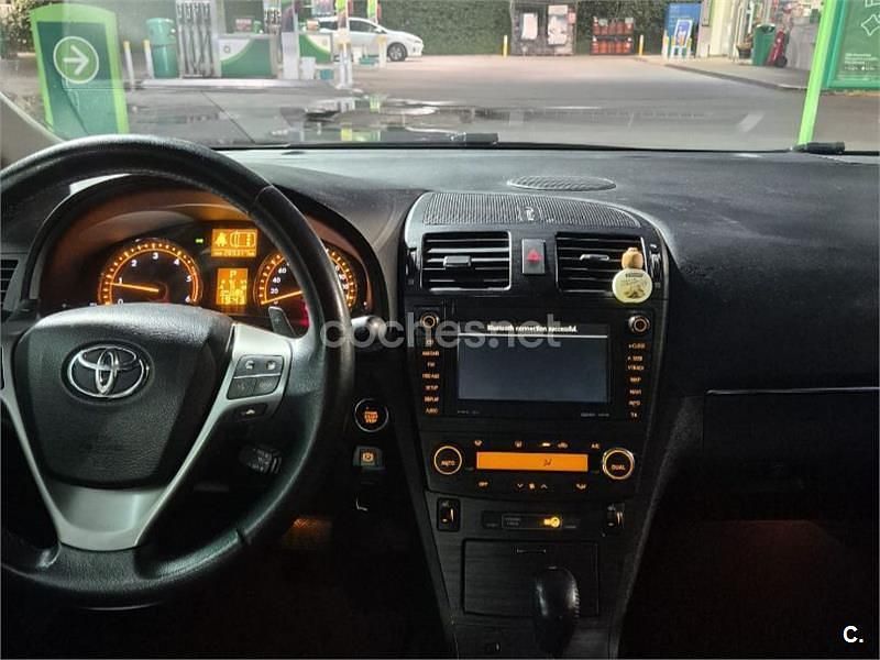 Usado Toyota Avensis Executive 150 CV (110 kW) 2009 Gris / plata Berlina