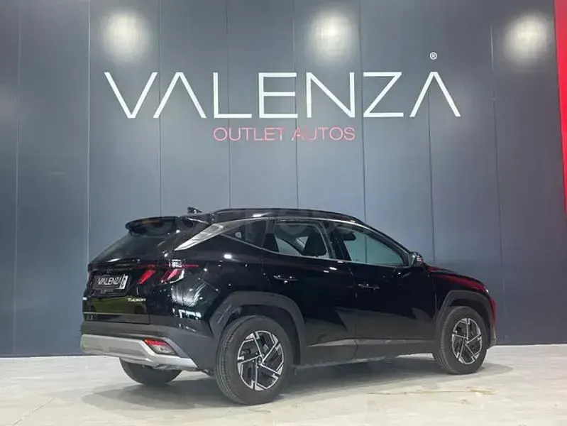 Usado Hyundai Tucson 160 CV (117 kW) 2025 Negro SUV
