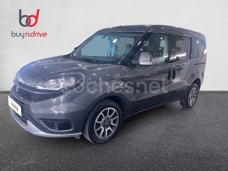 Blanco Usado 2022 Fiat Doblò Trekking Monovolumen | 20.900 € (Caro) - Imagen 1/4
