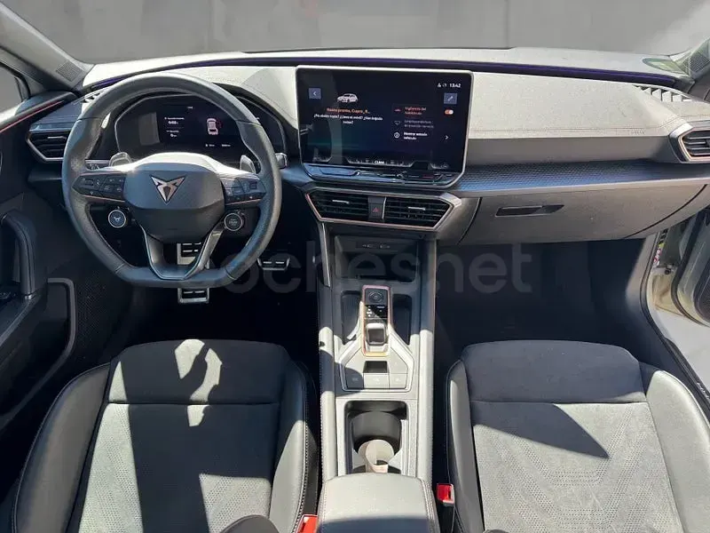 Nuevo Cupra Leon 150 CV (110 kW) 2026 Marrón Berlina