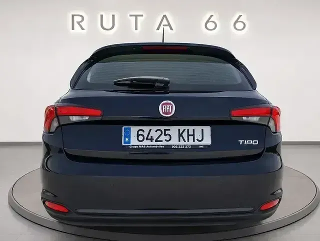 Usado Fiat Tipo Lounge 95 CV (69 kW) 2018 Negro Familiar