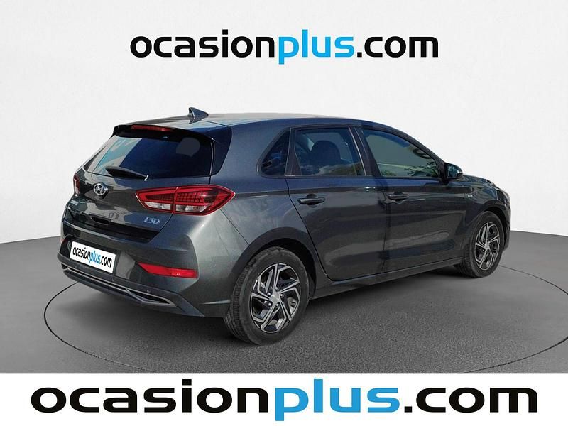 Usado Hyundai i30 120 CV (88 kW) 2022 Gris