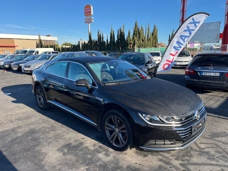 Usado VW Arteon 190 CV (139 kW) 2019 Negro metalico