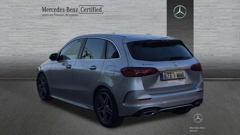 Usado Mercedes B200 150 CV (110 kW) 2024 Monovolumen