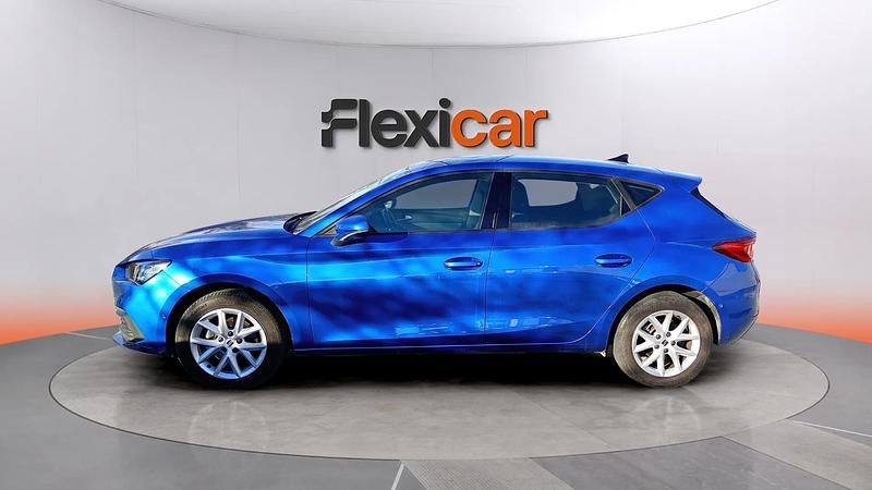 Usado Seat Leon Style 116 CV (85 kW) 2024 Azul Familiar