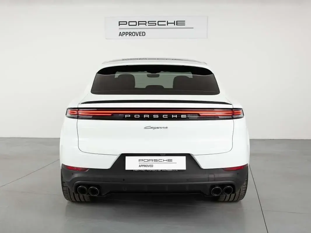Usado Porsche Cayenne Black Edition 470 CV (345 kW) 2025 Blanco SUV