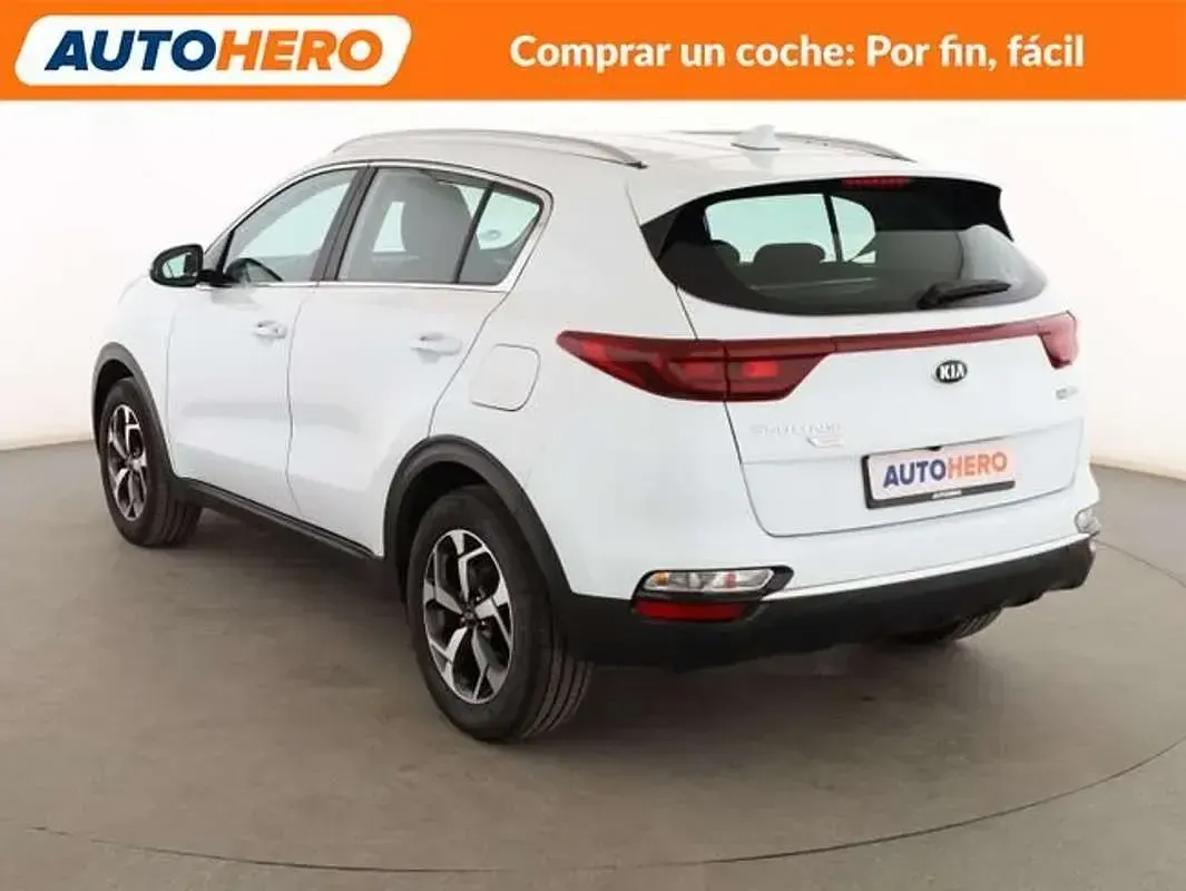 Usado Kia Sportage 136 CV (100 kW) 2022 Blanco SUV