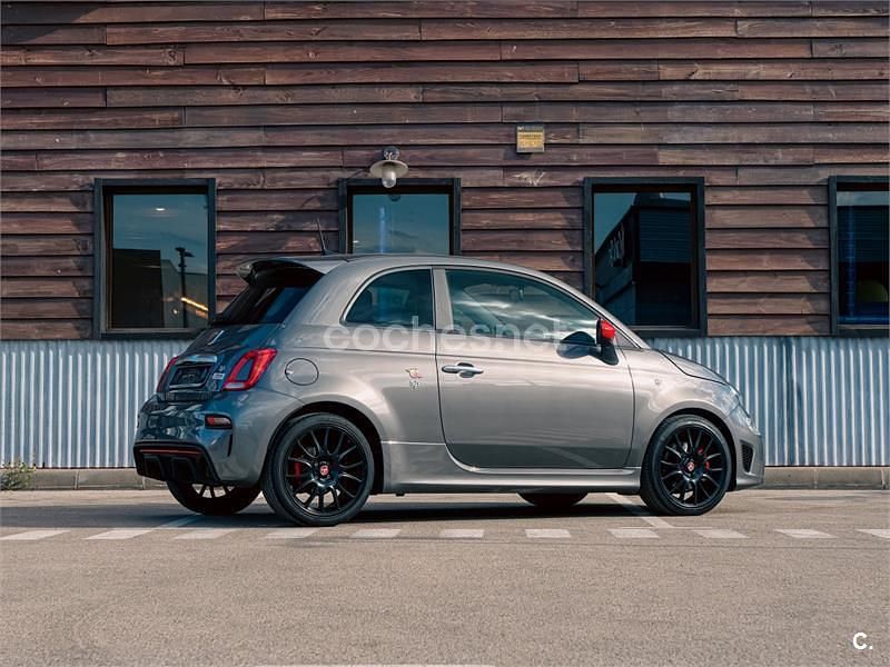 Usado Abarth 595 Pista 160 CV (117 kW) 2018 Gris / plata Berlina