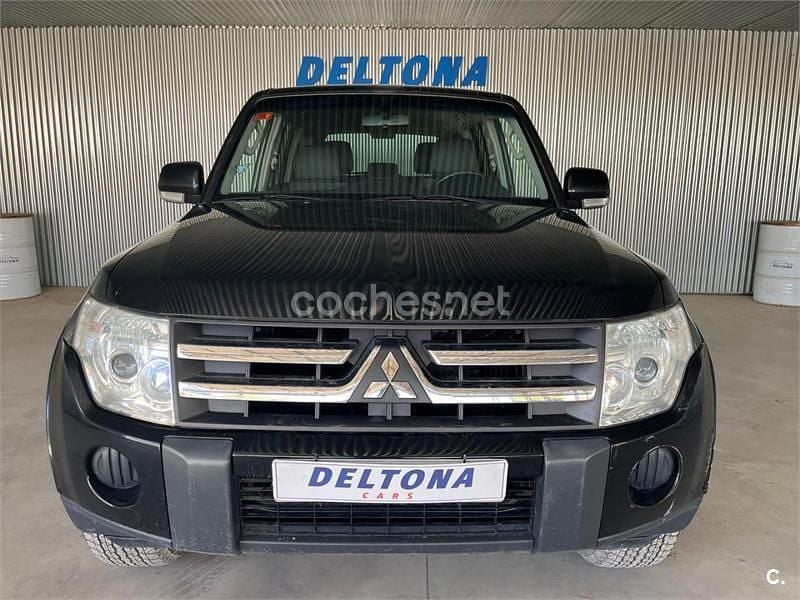 Negro Usado 2007 Mitsubishi Montero Intense SUV | 24.900 € - Imagen 1/4